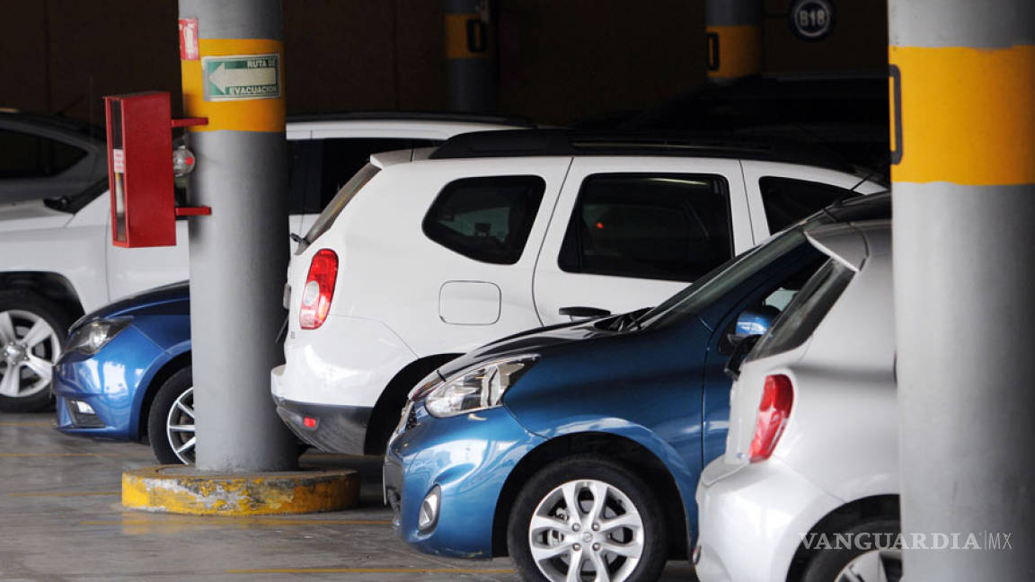 En Ciudad Juárez el estacionamiento en plazas comerciales será gratuito