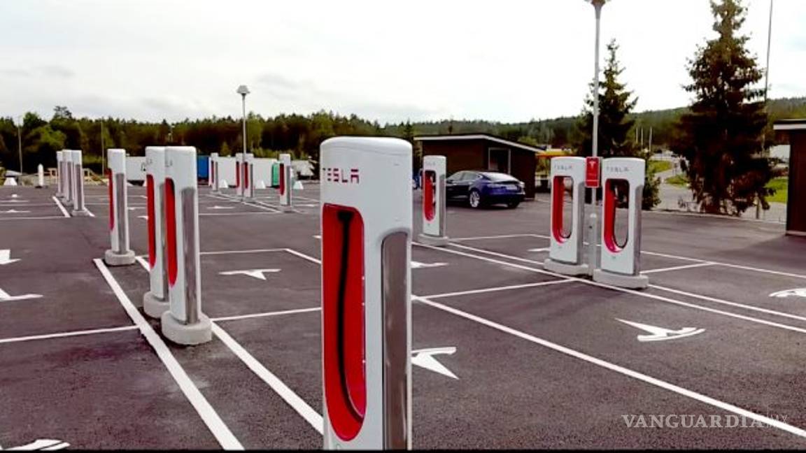 $!Tesla aumenta hasta 100% el precio de la recarga en sus supercargadores