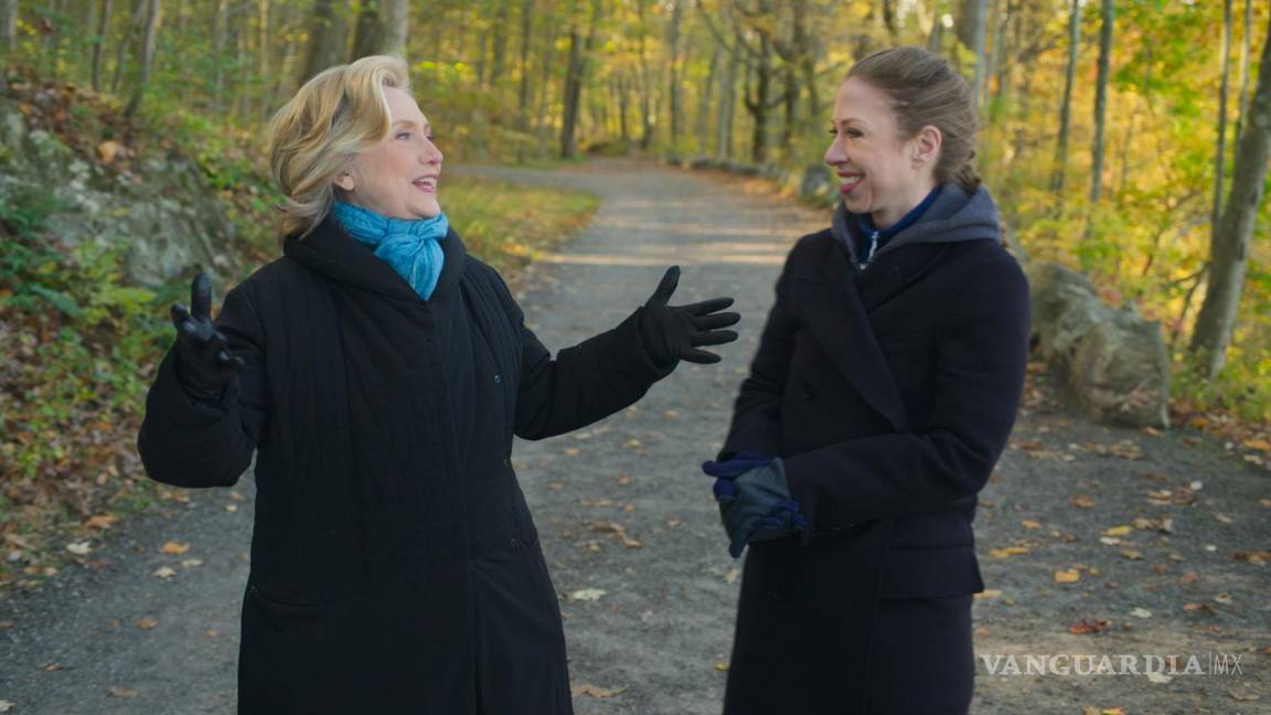 Hillary Clinton estrena “Gutsy”, documental sobre la influencia de las mujeres en la sociedad estadounidense