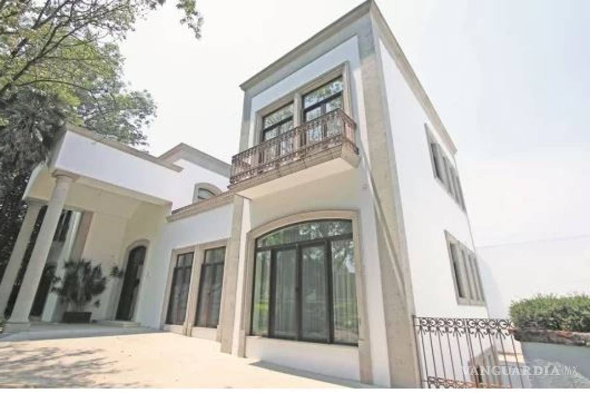 $!Angélica Rivera y Peña Nieto, no compartían la misma habitación; periodista muestra 'la otra casa' de 'La Gaviota'