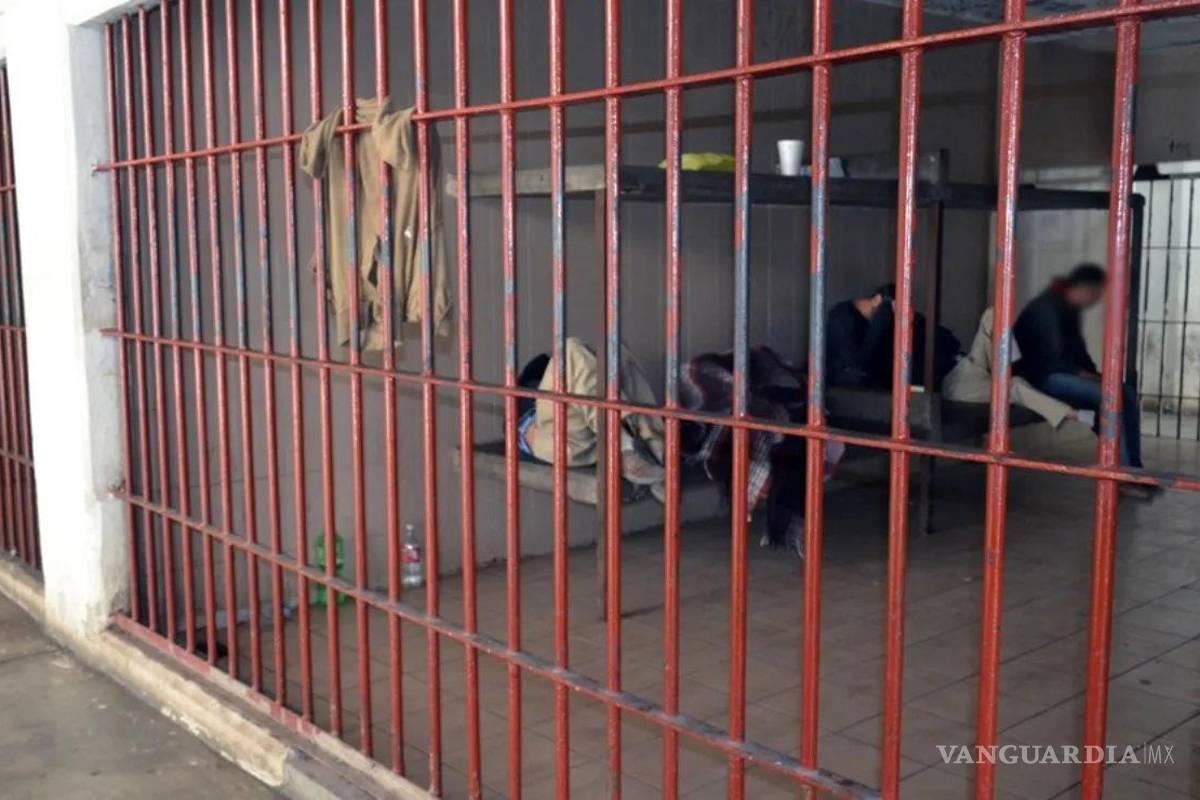 Lo atoran con cuchillo en una riña