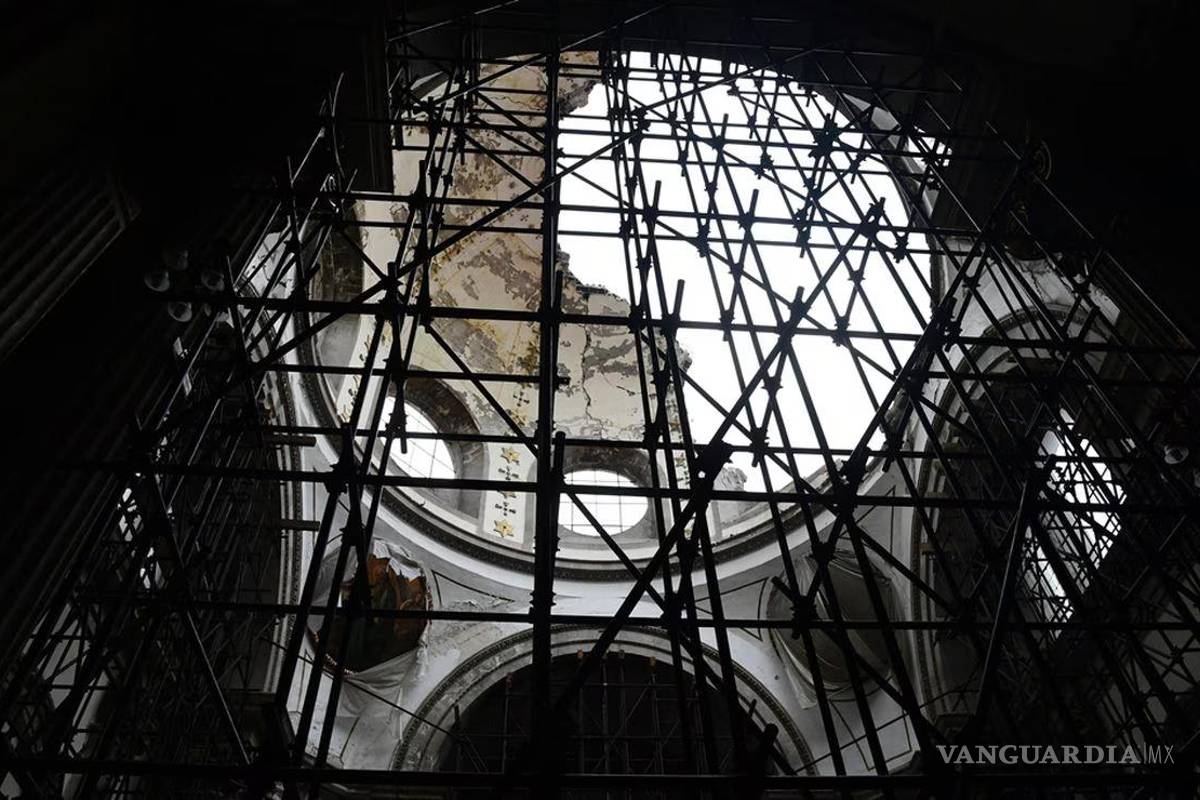 ‘Rezan’ para que continúe reconstrucción de iglesia dañada en el terremoto de 2017