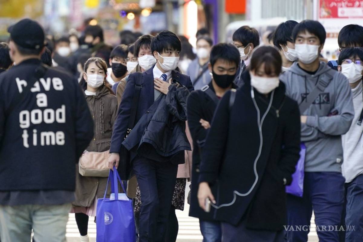 Japón prohíbe entrar a cualquier viajero, excepto residentes, ante nueva cepa de coronavirus