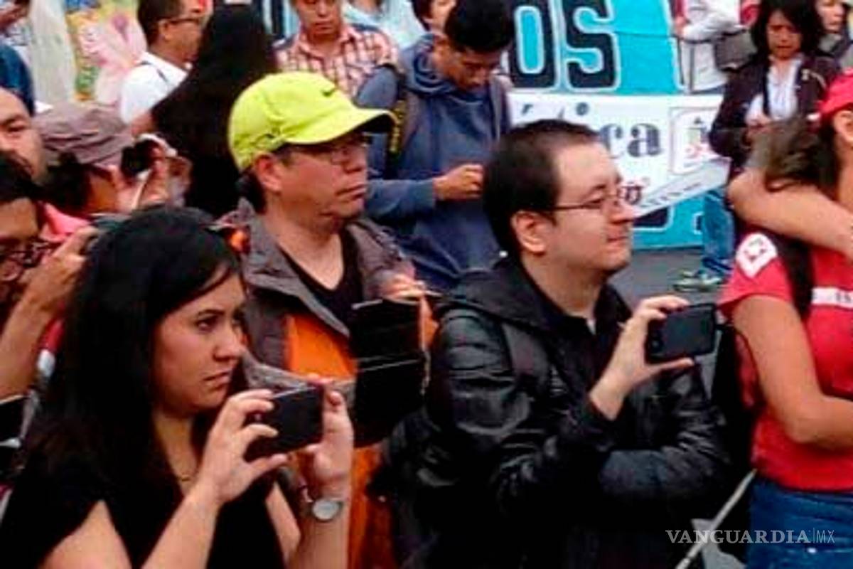 Reaparece 'El Mosh' en marcha por los 43 de Ayotzinapa