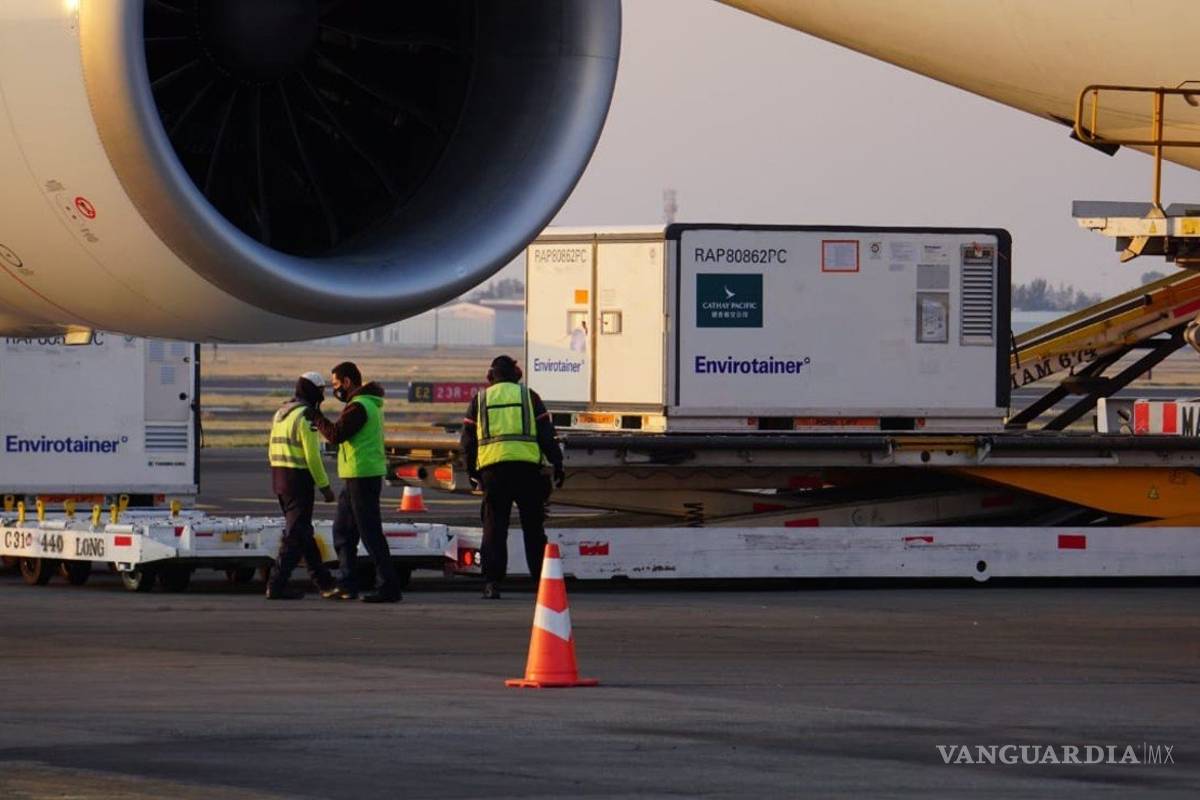 Llegan a México un millón de vacunas chinas contra Covid-19