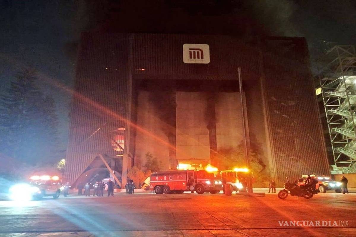 Se registra incendio en oficinas del Metro de la CDMX; reportan un muerto