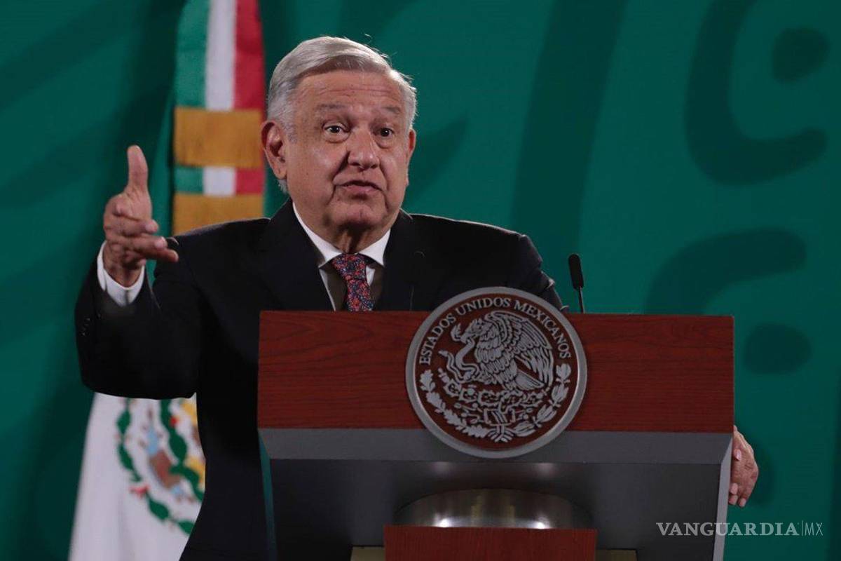 ‘Hasta a los de casa muerde’... Riva Palacio critica a AMLO por dichos contra Gerardo Esquivel