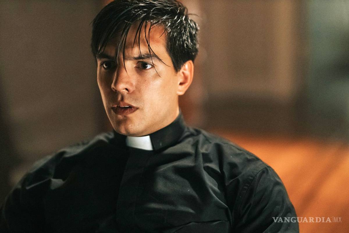 Vadhir Derbez rumbo a Hollywood, aunque celebra con tristeza, aquí te decimos porqué