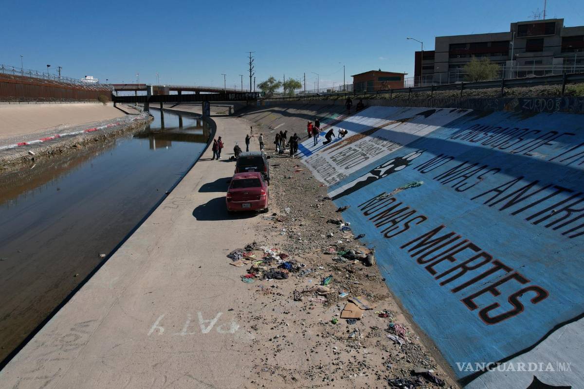 Activistas pintan mural en norte de México en protesta por ataques de Israel a Palestina
