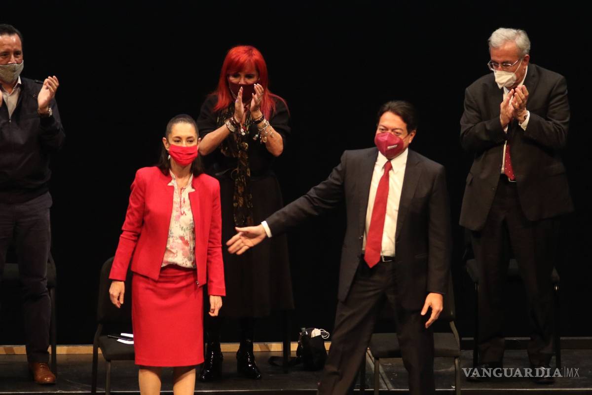 Hacia 2024, Sheinbaum con más aceptación que Ebrard: Encuesta