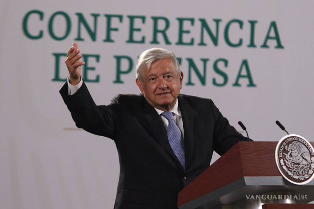 AMLO critica a Vargas Llosa por su 'pensamiento retrógrada'