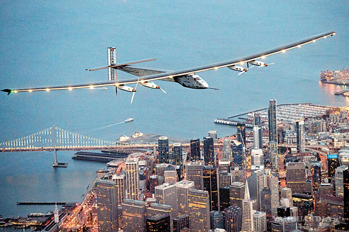 Avión solar atraviesa el Pacífico