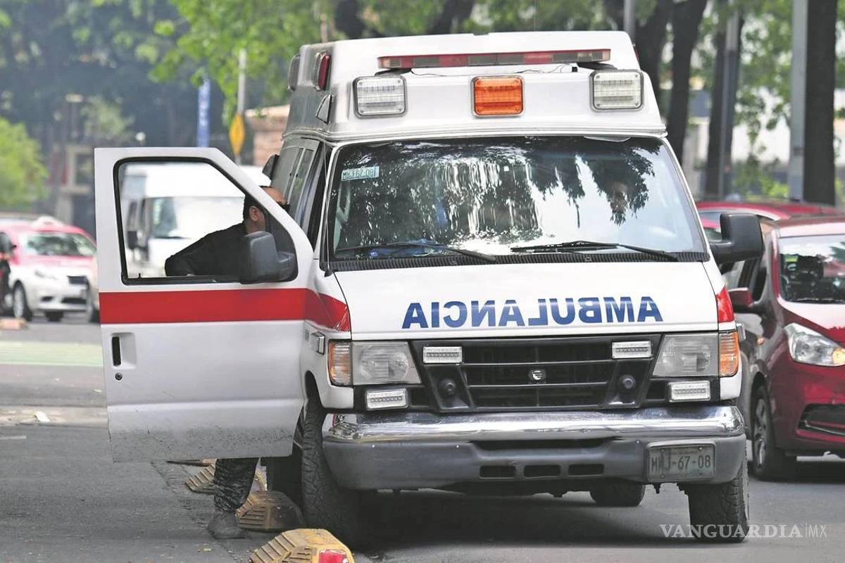 Proponen aplicar multas a ambulancias ‘patito’