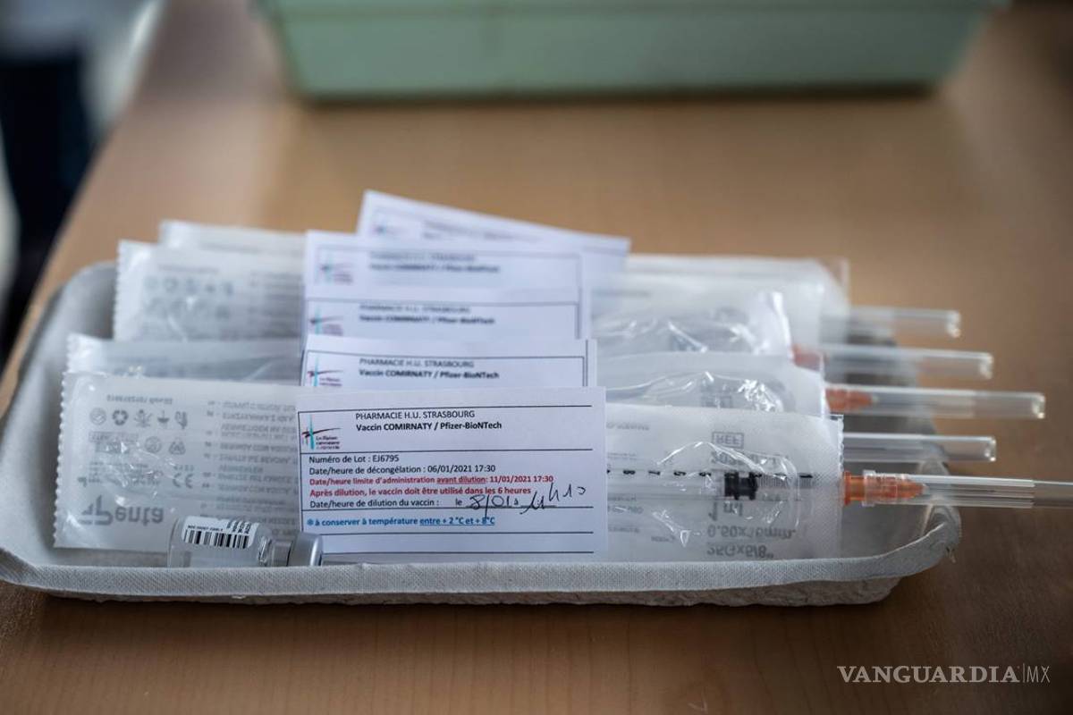 Pfizer asegura que su vacuna neutraliza nuevas cepas de Reino Unido y Sudáfrica