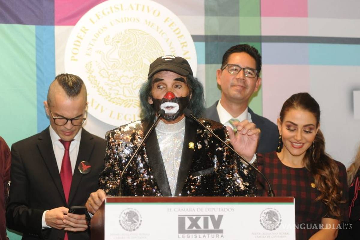 Kuno Becker y Cepillín van a la Cámara de Diputados para que el 19S sea declarado el ‘Día de Unión Nacional’