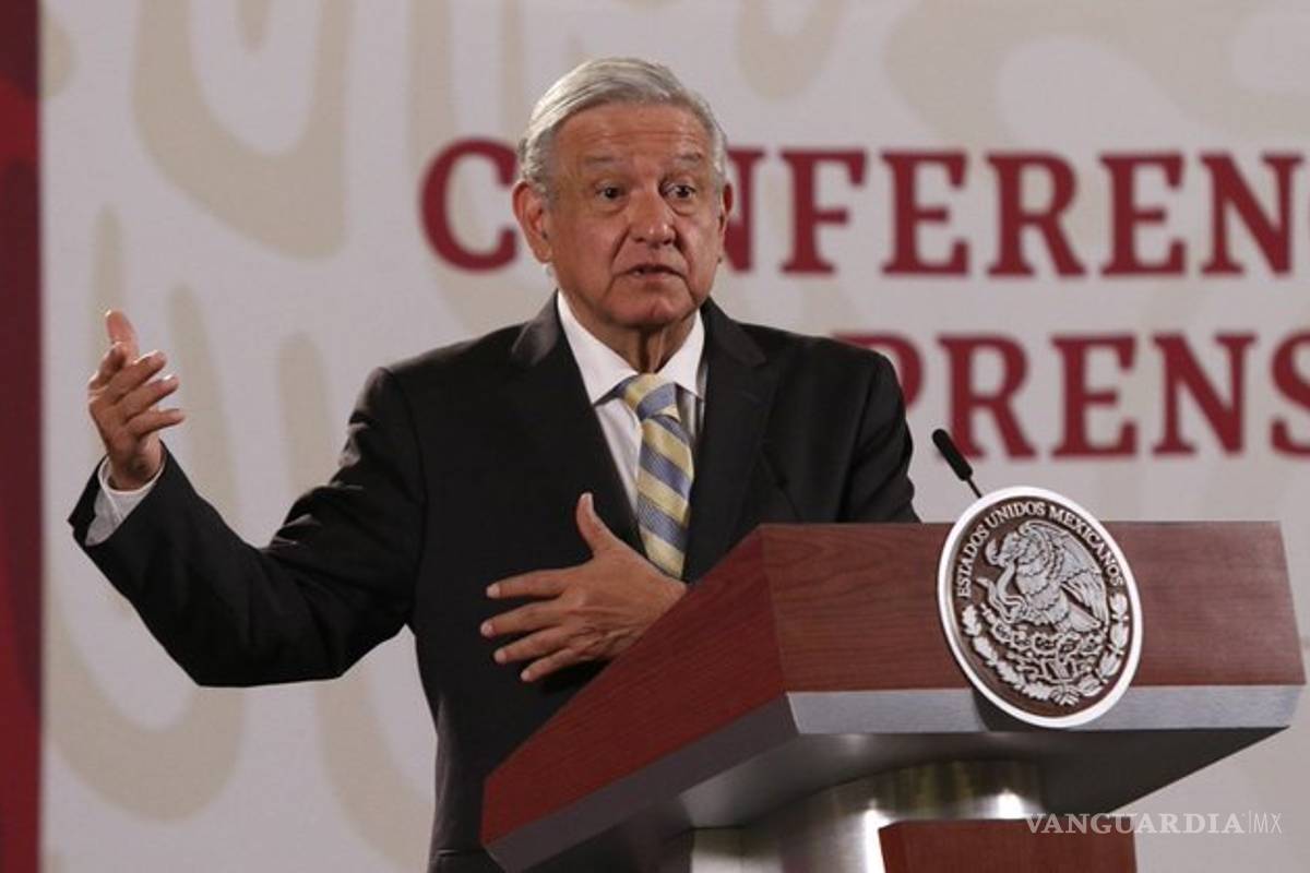 No somos autoritarios, asegura López Obrador; intelectuales deberían pedir disculpas, dice