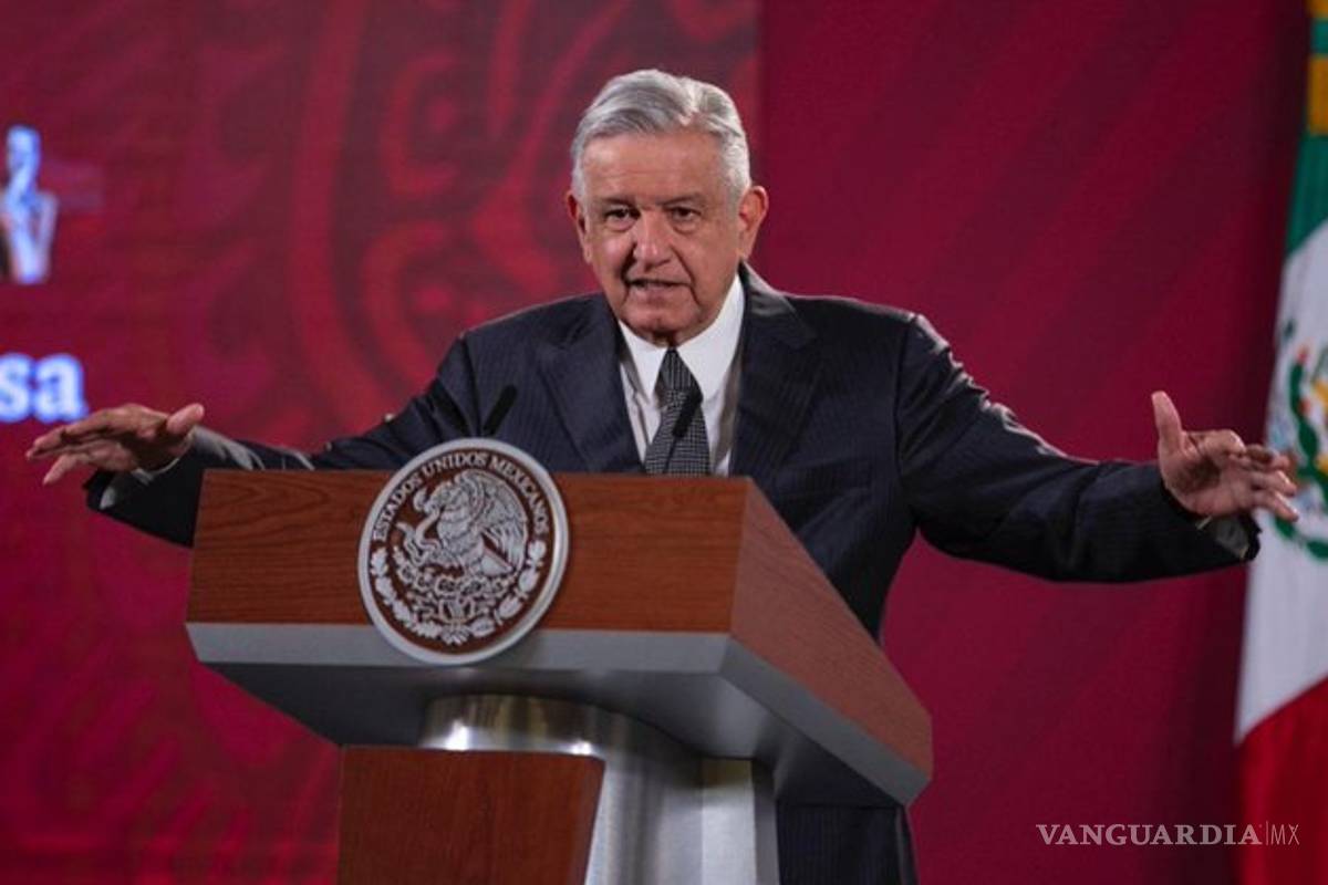 Hasta que los médicos me digan que ayuda, usaré cubrebocas: AMLO