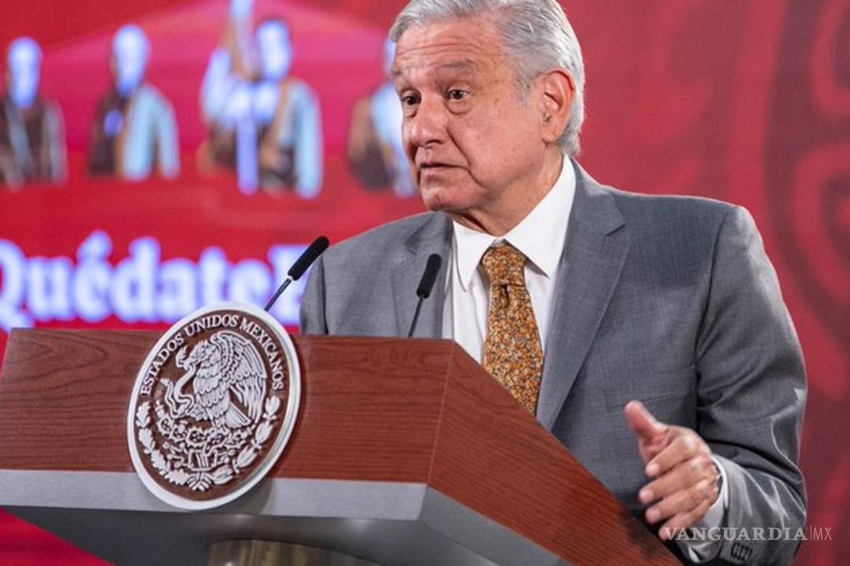 AMLO lamenta masacre en Oaxaca, intervendrá 'con diálogo y evitando usar la fuerza'