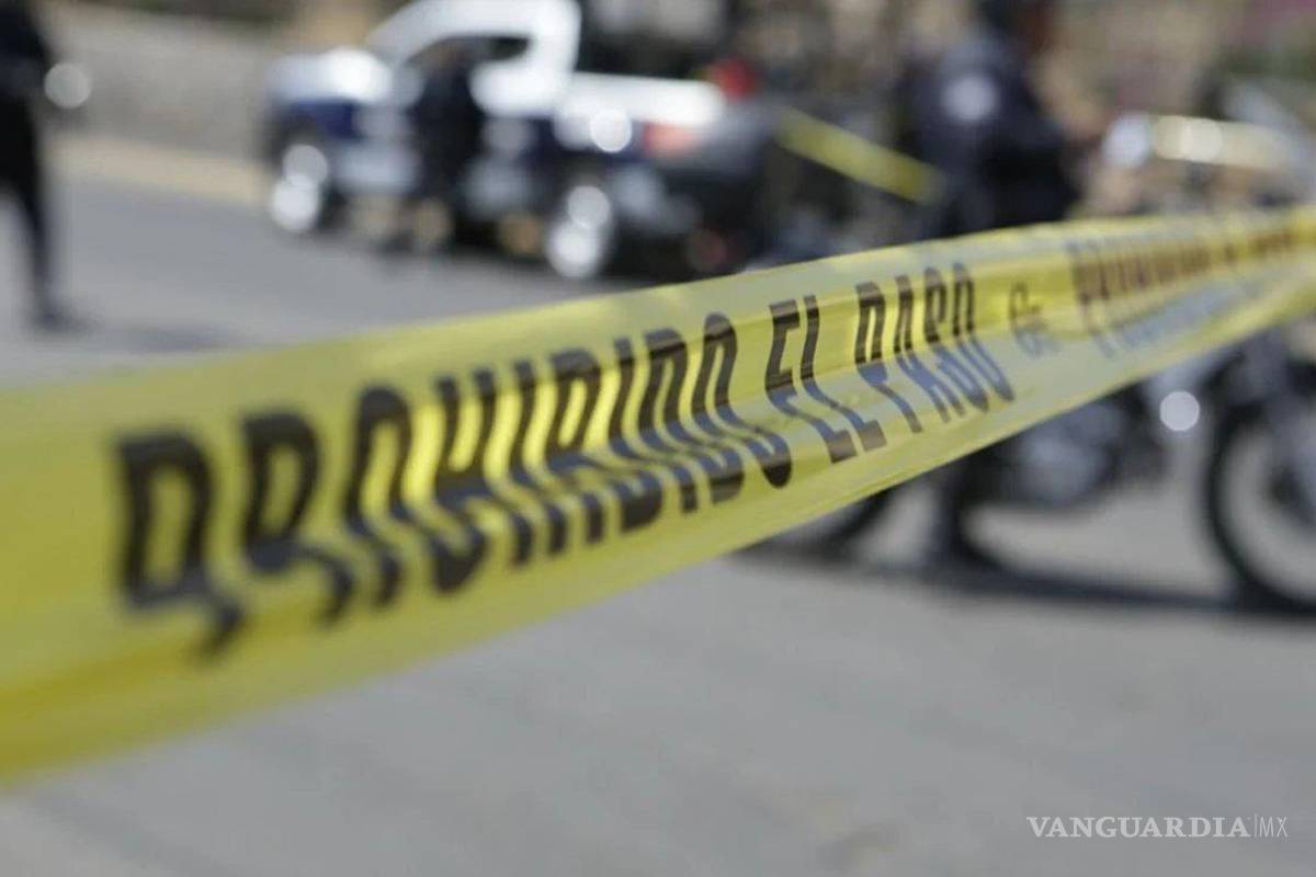 Socavón provoca cierre de autopista Gómez Palacio-Monterrey