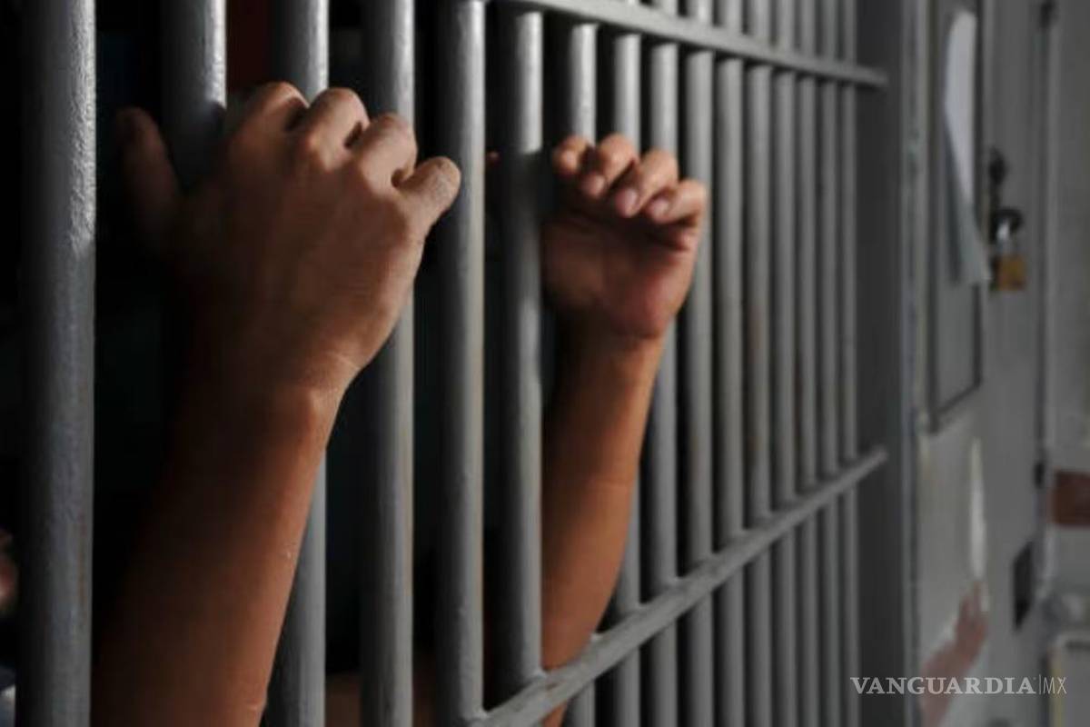 Otro preso aparece colgado en cárcel de Culiacán