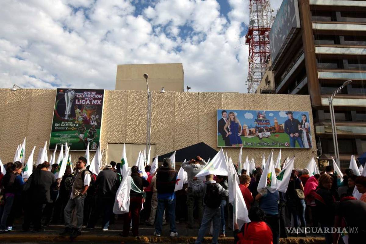 La CNTE sólo 'extorsiona': Banqueros