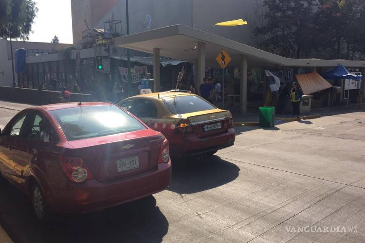 Retiran barricadas en Circuito Universitario