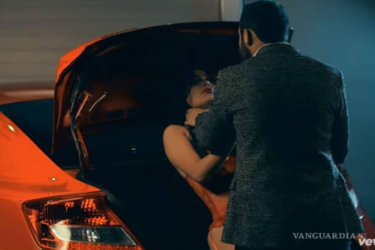 Piden &quot;bajar&quot; video de Gerardo Ortiz por incitar al feminicidio