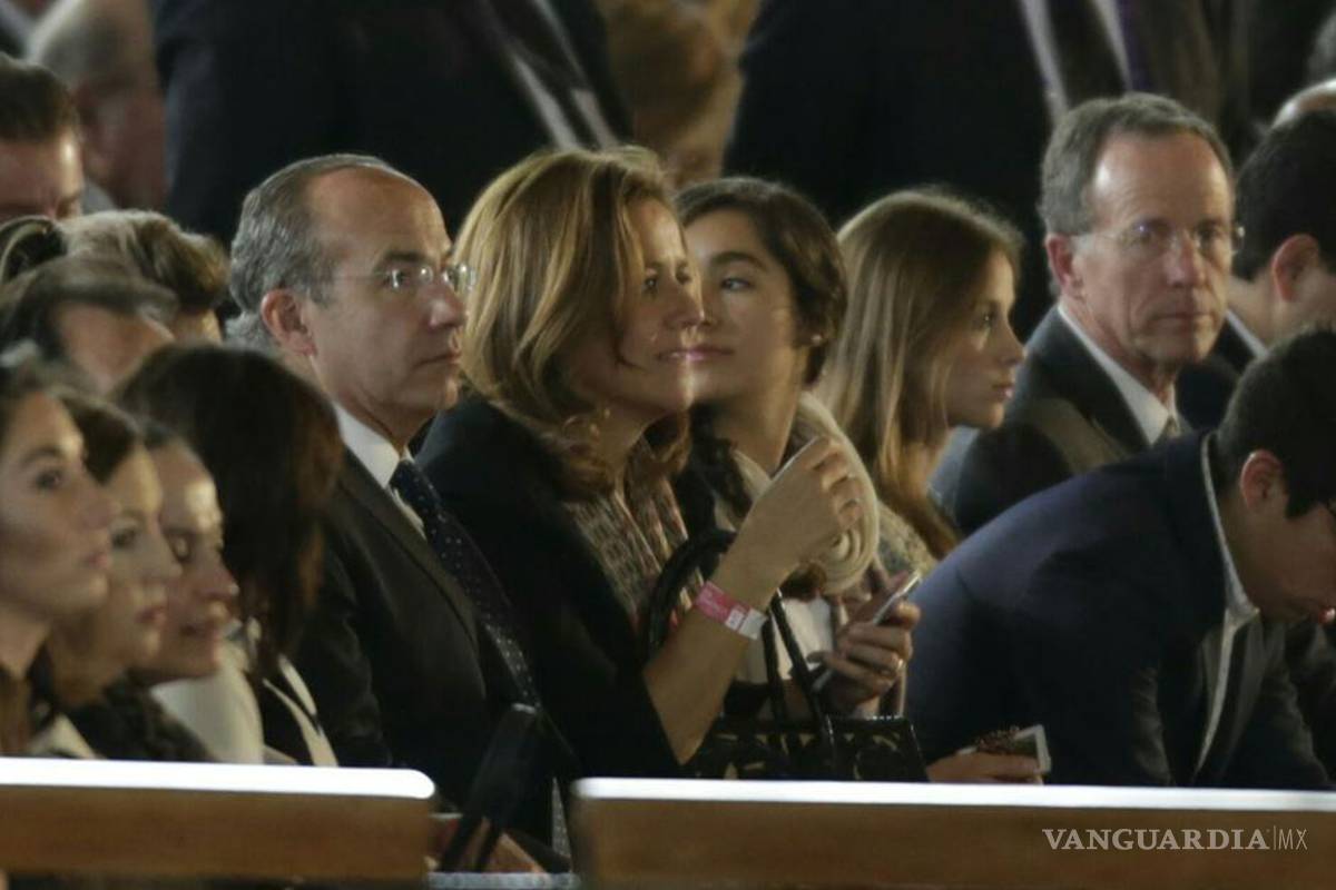 Felipe Calderón y Margarita Zavala acuden a misa en la Basílica