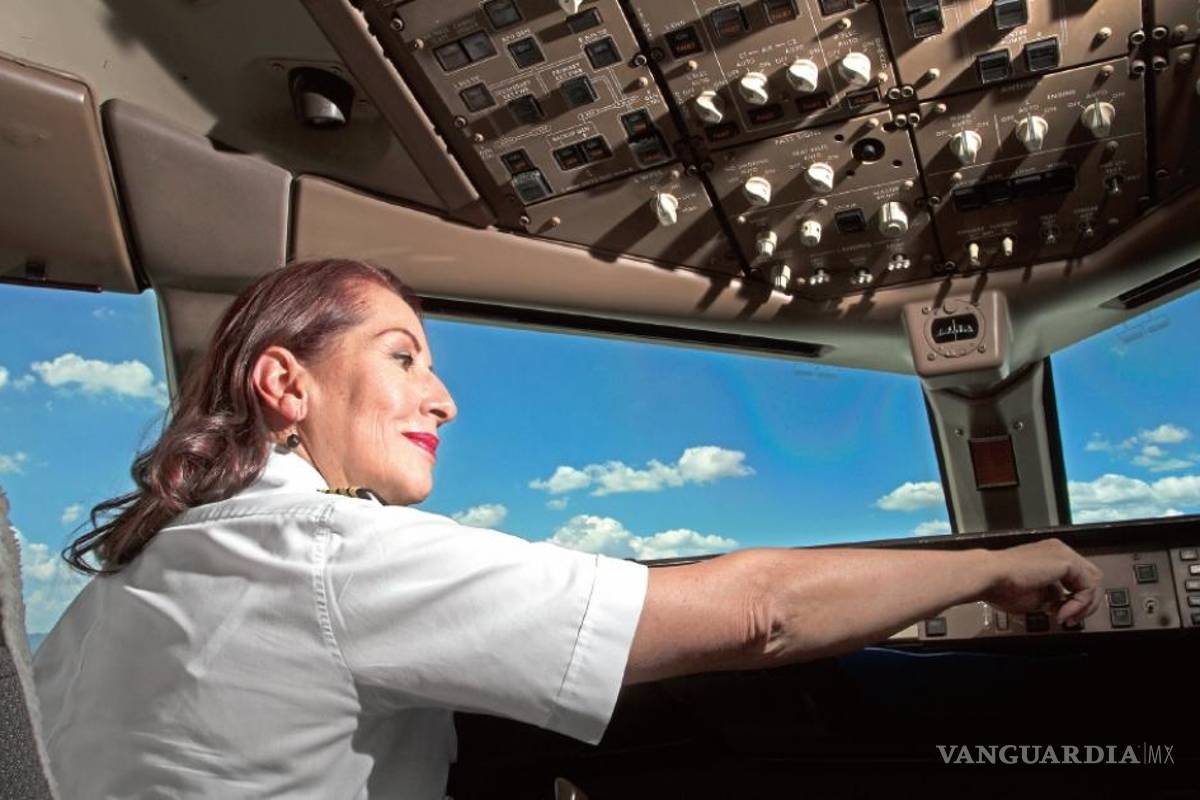 Mujeres piloto vuelan las aeronaves más pesadas