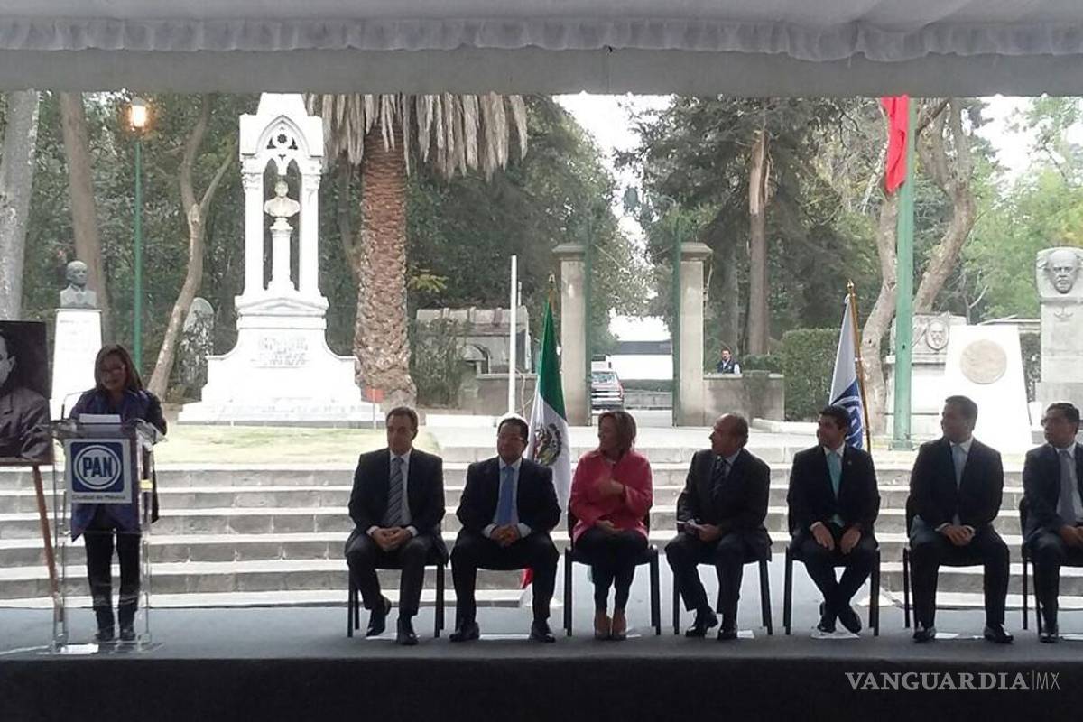 Realiza PAN homenaje a Gómez Morin