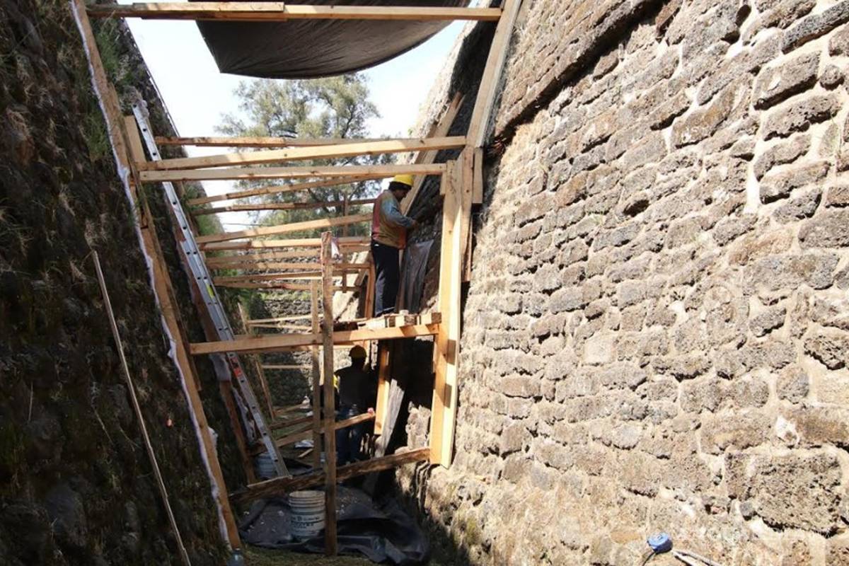 Hallan templo en Tlatelolco