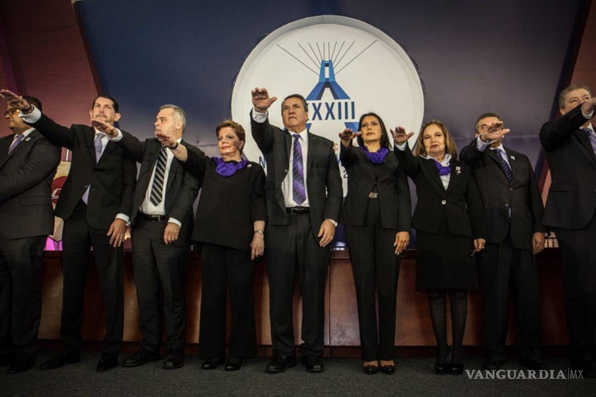 Tomará AMLO protesta al saltillense Armando Prado como presidente de los notarios de México