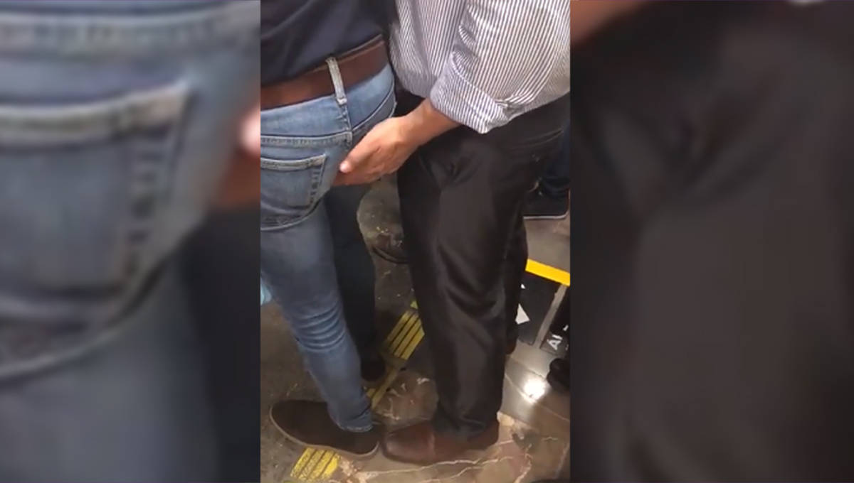 Captan a hombre manoseando a otro en el Metro de la CDMX