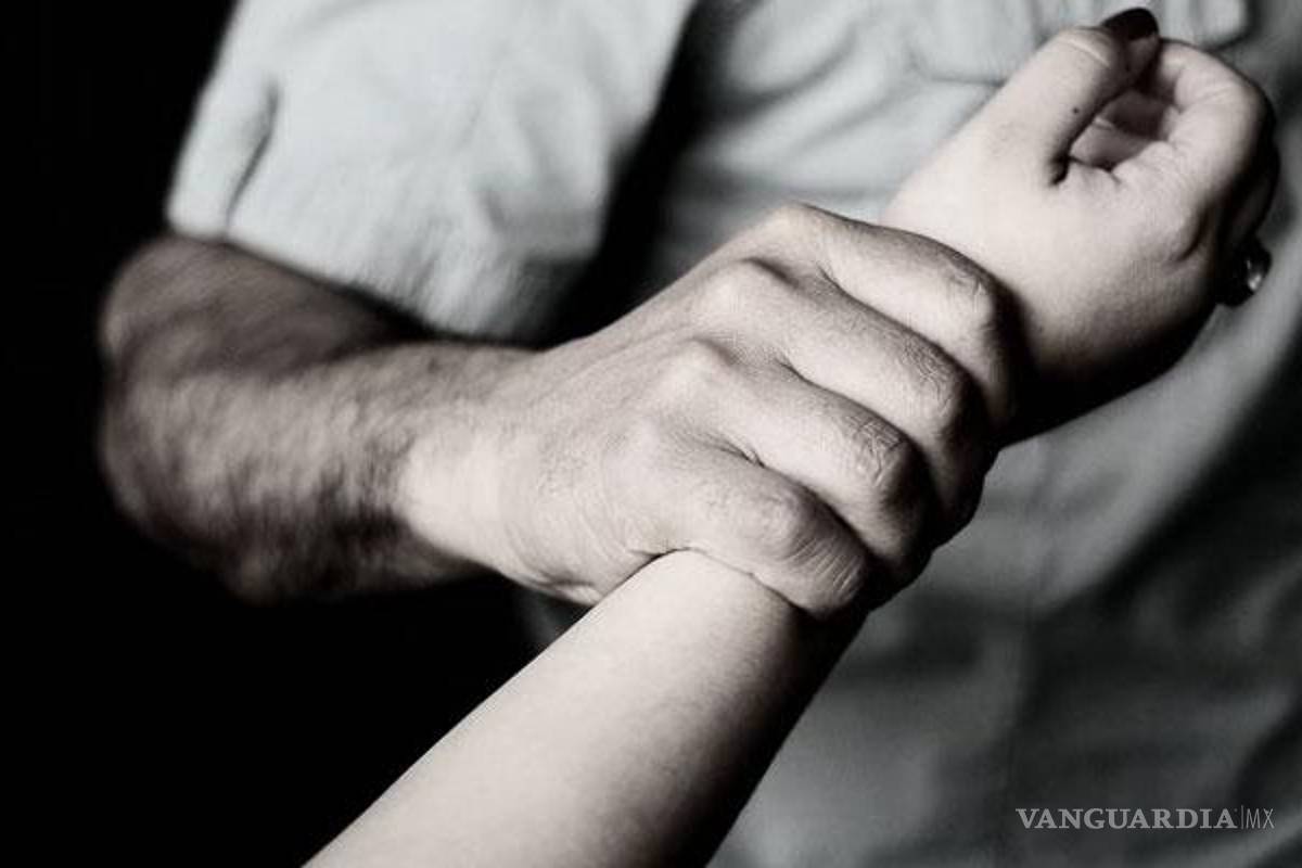 Reportan amenazas de muerte por allanador en Nava; denunciante teme por su vida