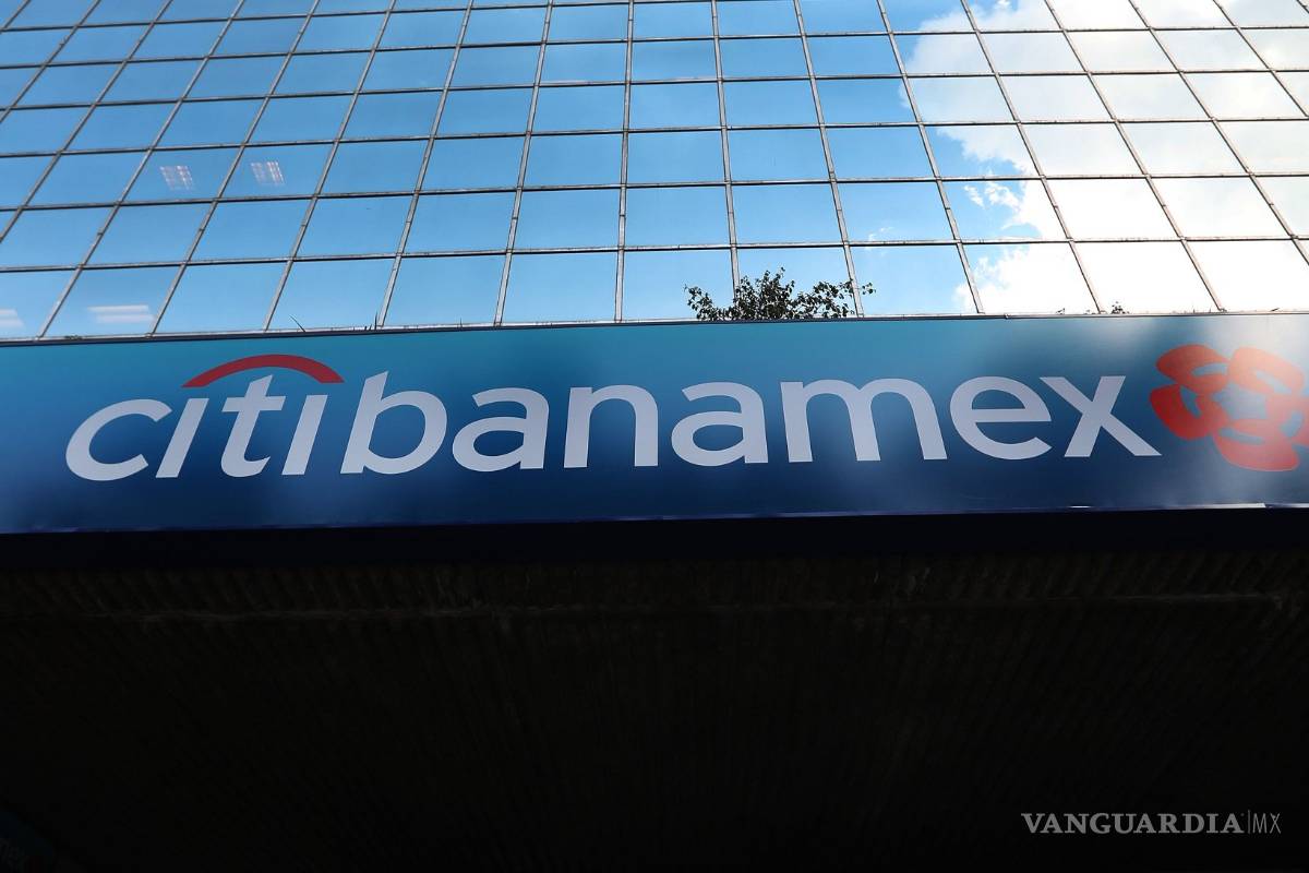 Rehúsan banqueros contestar acusaciones de AMLO sobre serie populista