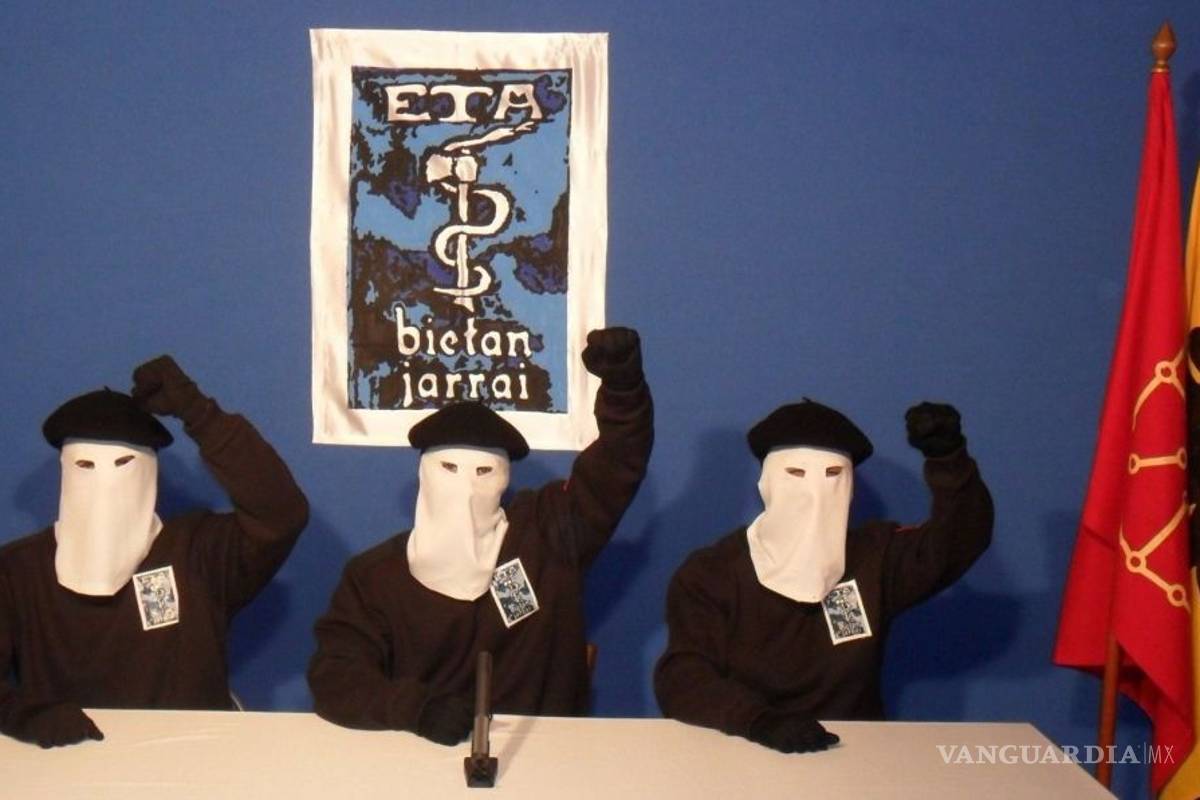 ETA adelanta su disolución para principios de mayo