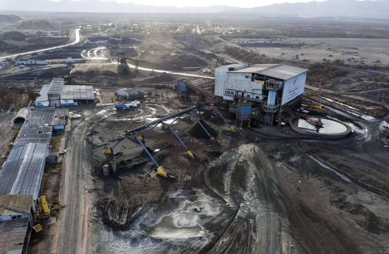 Heridas del carbón: la industria minera de Coahuila, el alto impacto ambiental y la escasa acción de Profepa y Semarnat