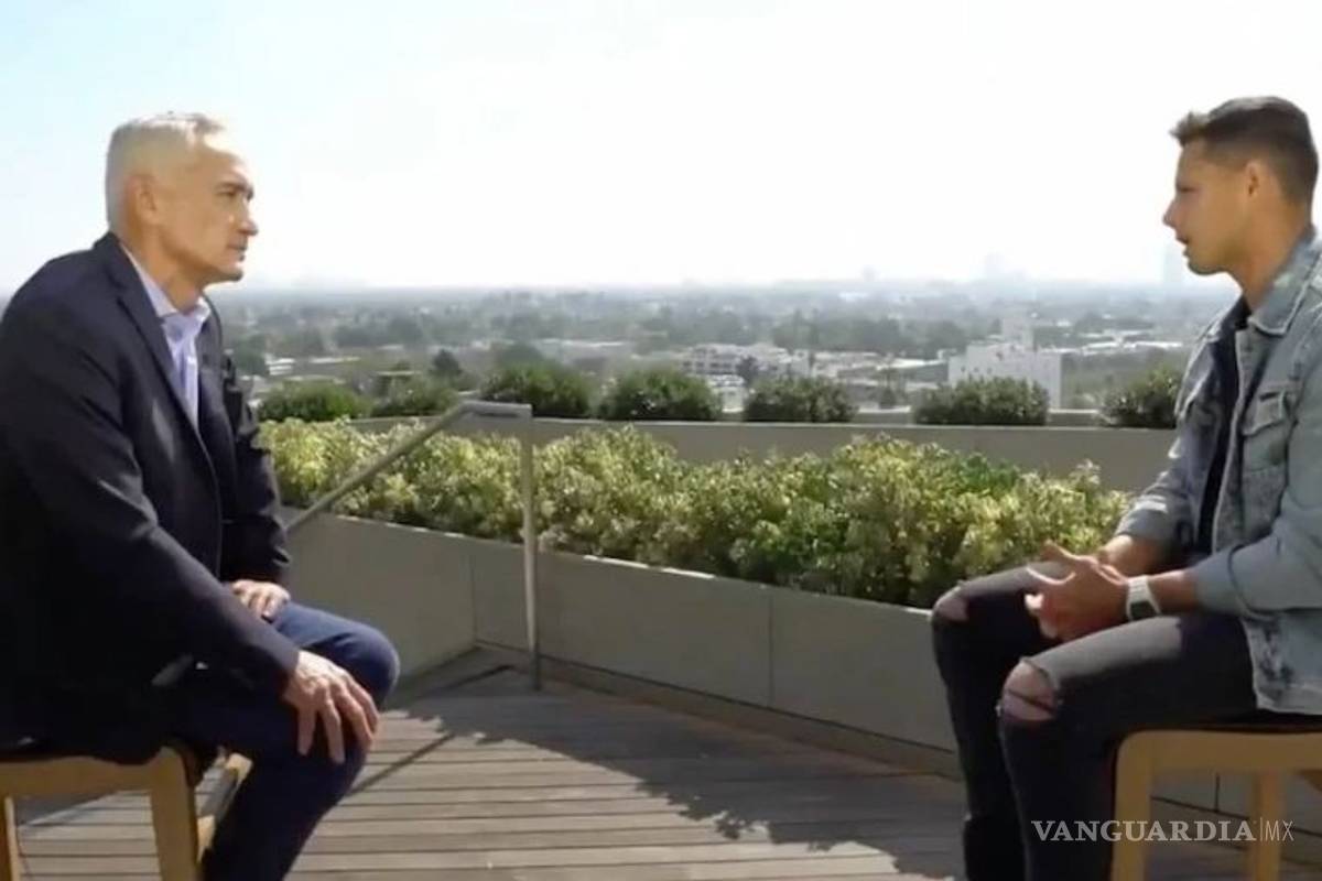 'Vamos para atrás'; así opina el 'Chicharito' sobre el gobierno de AMLO