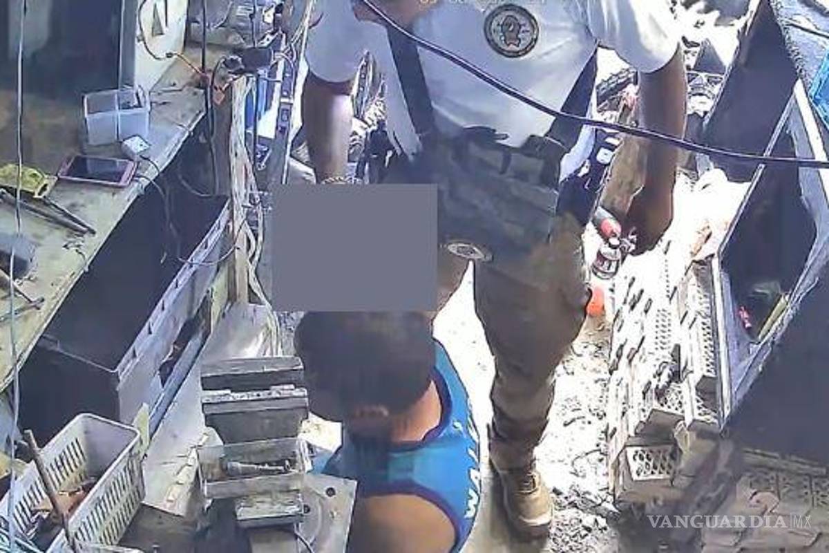 Exhiben en video a elementos de la Fiscalía de Coahuila mientras golpean a detenido en Saltillo