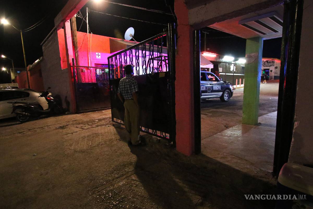 Trabajadoras abandonan la zona de tolerancia de Saltillo para buscar clientes en el centro, asegura activista