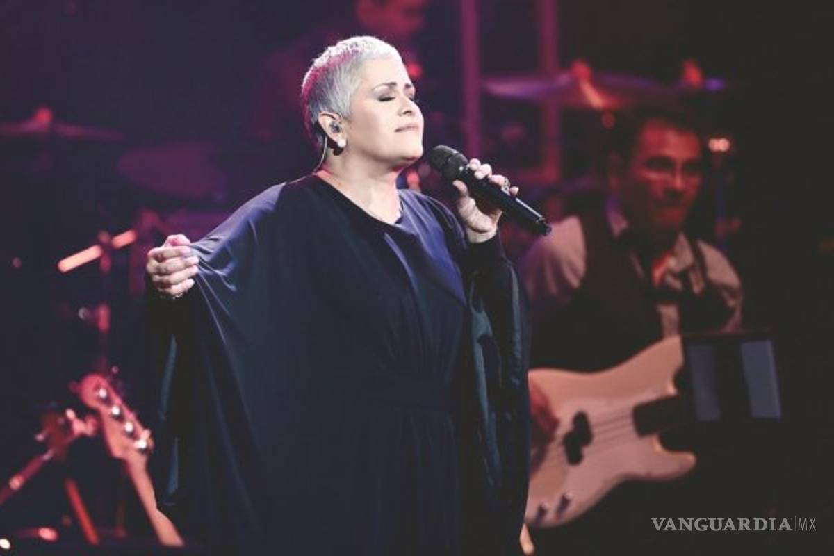 Eugenia León dedica a Toledo noche en Bellas Artes