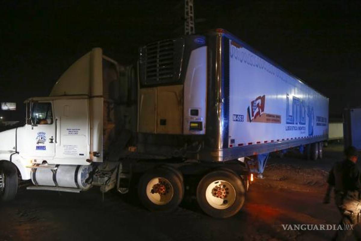 Van madres de desaparecidos de Coahuila por ‘tráileres de la muerte’; irán a identificar los cientos de cadáveres