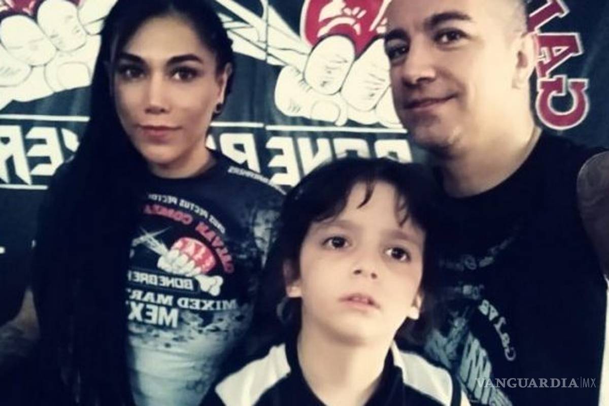 Ex de Sabrina Sabrok tiene novia transexual; ya piensa en casarse con ella