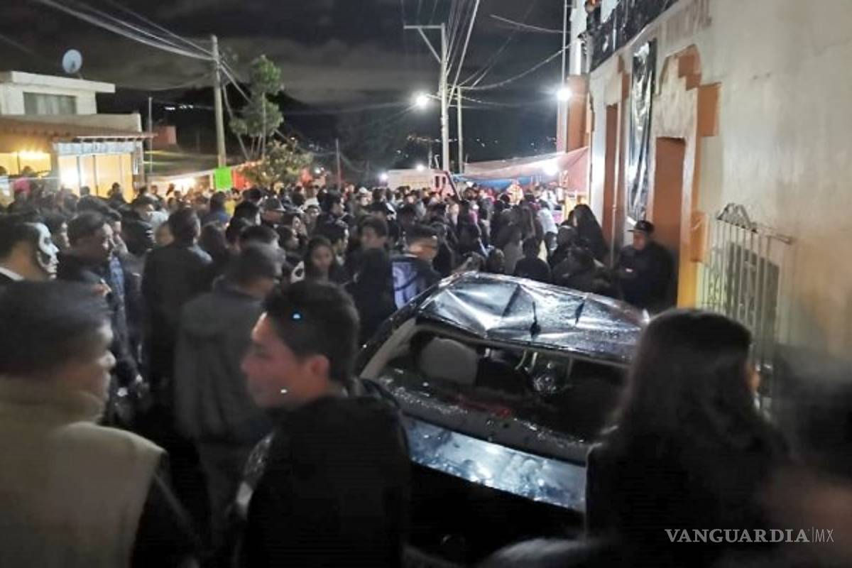 Ebrios embisten personas en 'muertada' de Oaxaca; hay 5 heridos y 2 detenidos