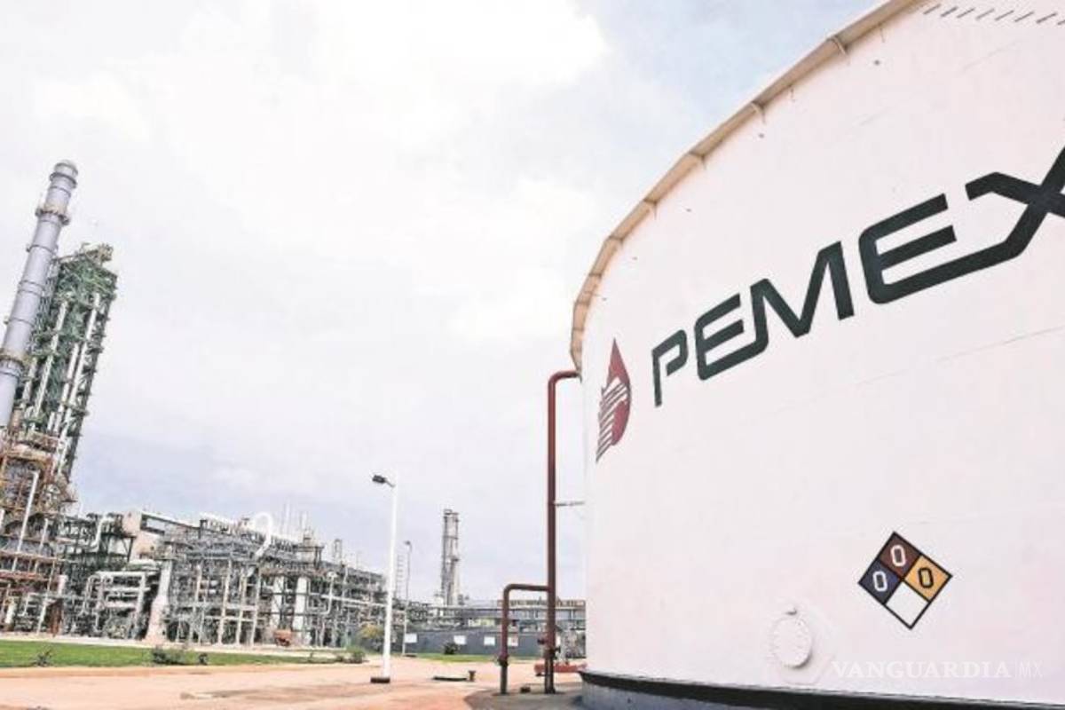 Jubilados de Pemex piden intervención del Congreso de Coahuila por suspensión de servicio médico; 2 ex trabajadores ya fallecieron