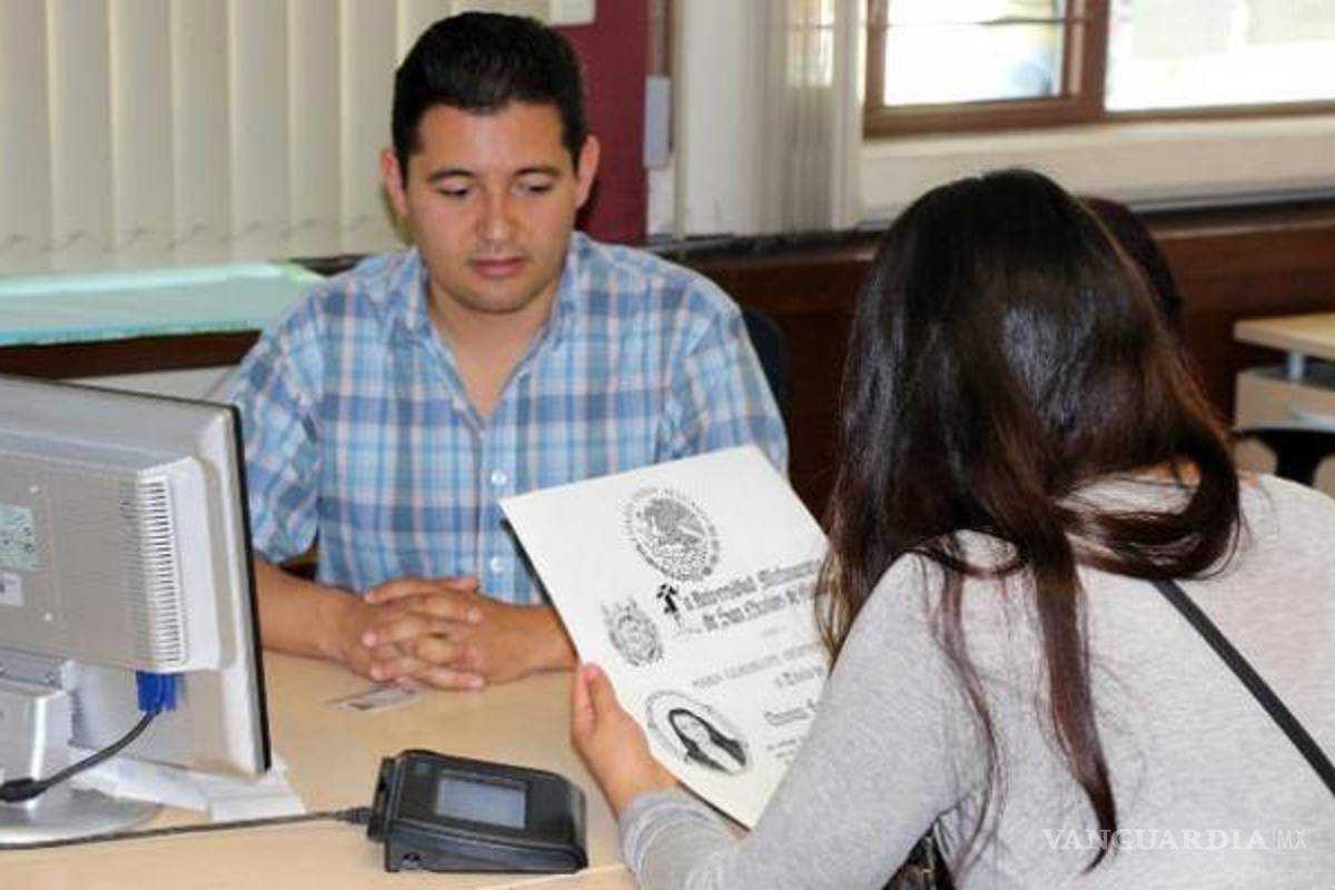 Proponen renovar cédula profesional cada seis años