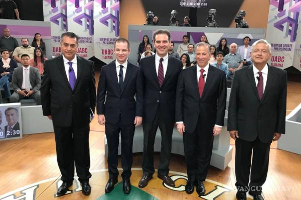 Tupen a Trump en el segundo debate entre presidenciables