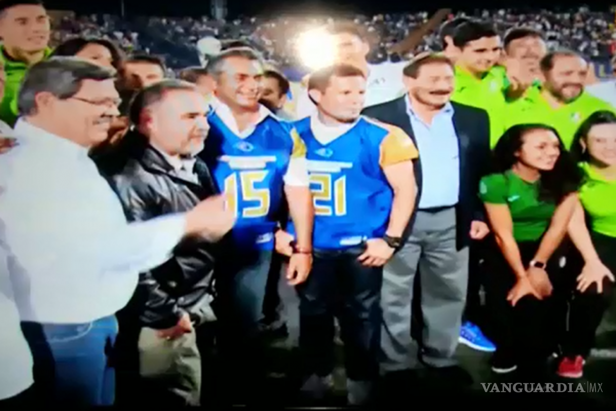 Televisa intenta "borrar" a 'El Bronco' en vivo