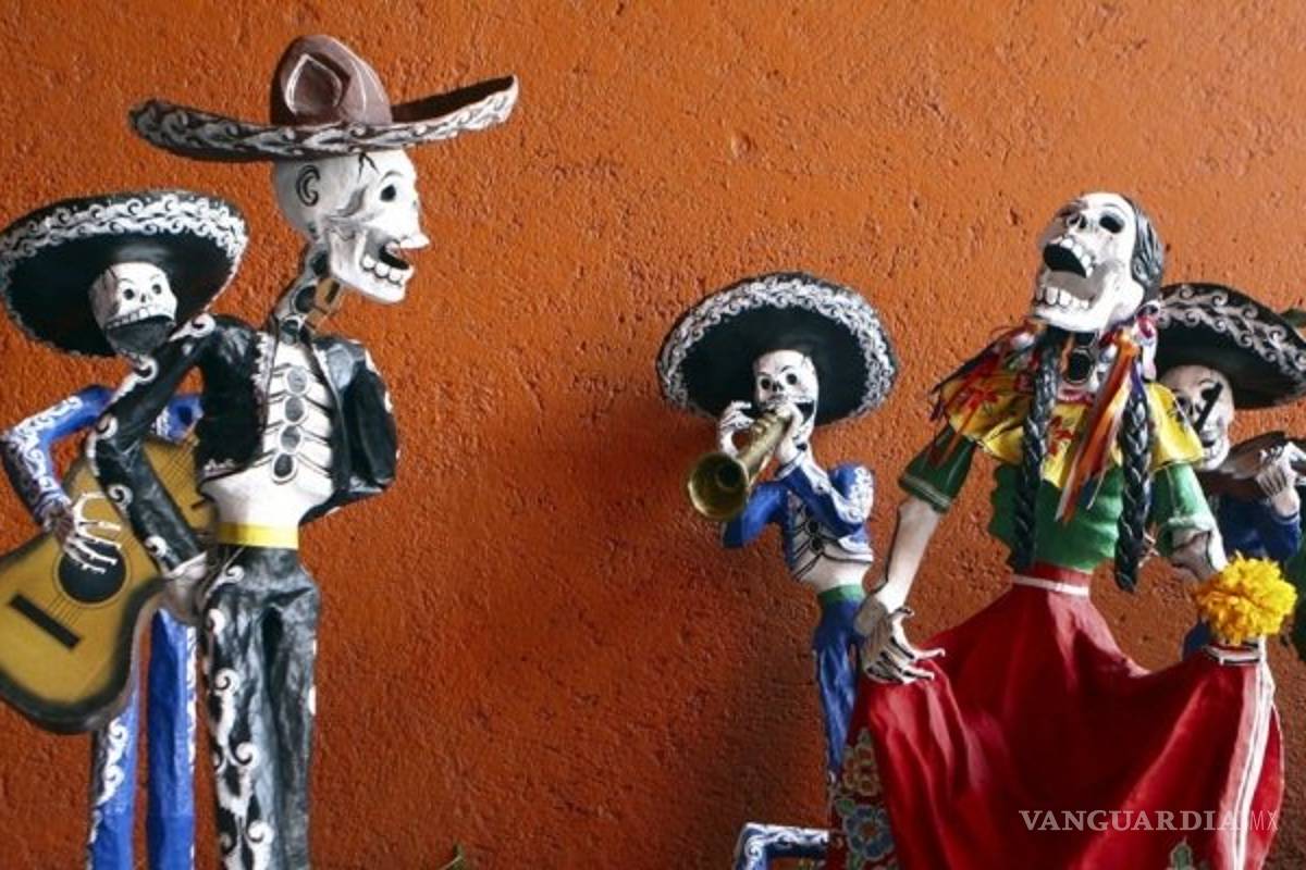 ¿1 de noviembre es día de asueto?