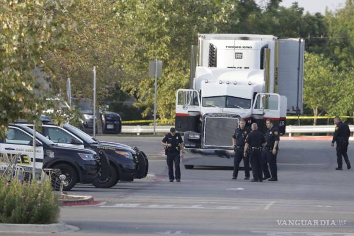 Muere otro de los migrantes hallados en un trailer en Texas; ya son 11